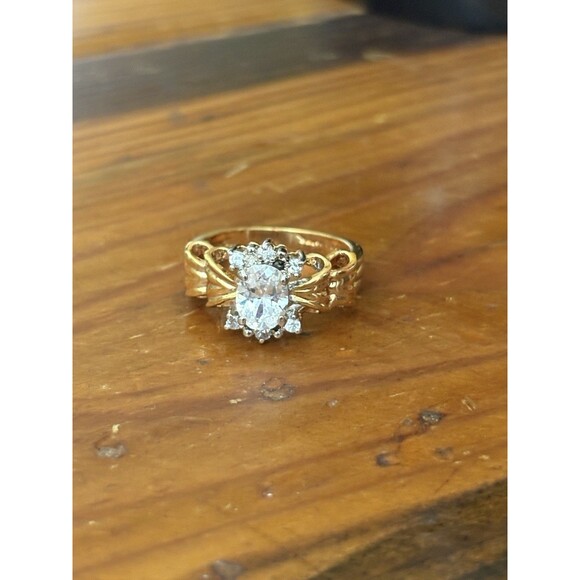 Vintage 14K Gold Electroplated Bow Shaped Cubic Zirconia Ring Size 9 Statements - Picture 4 of 14